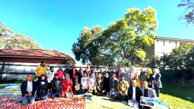 Usai Salat Ied di di Australia Danny Pomanto Undang Warga KKSS  Meriahkan F8&nbsp;