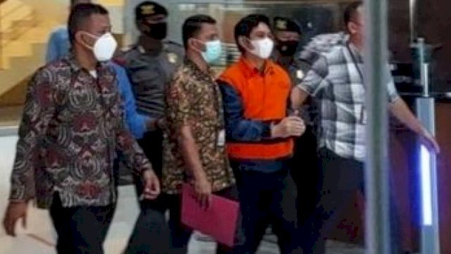 KPK Resmi Tahan Politisi PDIP Mardani Maming