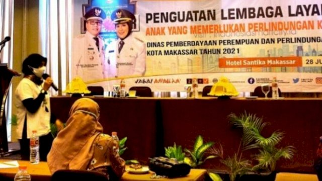 Dinas Pemberdayaan Perempuan dan Perlindungan Anak (DPPPA) Kota Makassar menggelar penguatan lembaga layanan anak yang memerlukan perlindungan khusus yang berlangsung di Hotel Santika Makassar, Jalan Sultan Hasanuddin, Senin (28/06/2021).