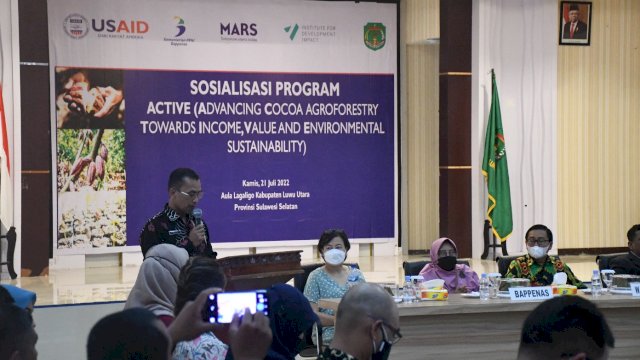 Bupati Luwu Utara Indah Putri Indriani membuka kegiatan Sosialisasi Program Active (advancing Cocoa Agroforestry towords income, Value and envioental sustainability) Kamis 21/07/2022