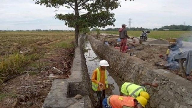 Pemerintah Provinsi Sulawesi Selatan telah merampungkan rehabilitasi daerah irigasi Larandu yang berada di Kecamatan Suli Barat, Kabupaten Luwu.