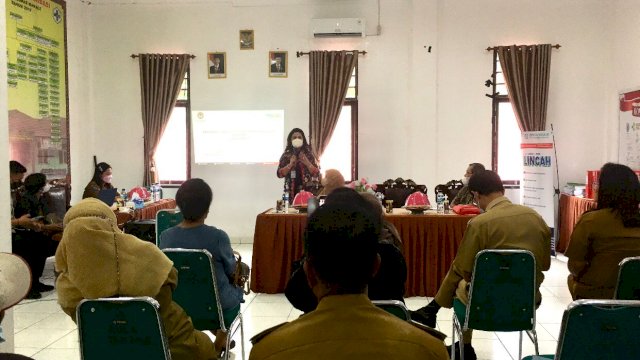 Trotoar.id, Toraja - Asisten Deputi Ketahanan Gizi dan Promosi Kesehatan pada Kementerian Koordinator Bidang Pembangunan Manusia dan Kebudayaan Republik Indonesia (KEMENKO PMK-RI), Jelsi Natalia Marampa mengapresiasi atas upaya Pemerintah Provinsi Sulawesi Selatan dalam menekan stunting melalui program Aksi Stop Stunting.