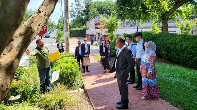 Tim National Science Foundation (NSF) dan Department of State Amerika Sertikat mengajak Wali Kota Makassar, Moh. Ramdhan &lsquo;Danny&rsquo; Pomanto melanjutkan kunjungan kerjanya di Ibu Kota Amerika Serikat (AS), Washington DC, Senin (25/7/22).