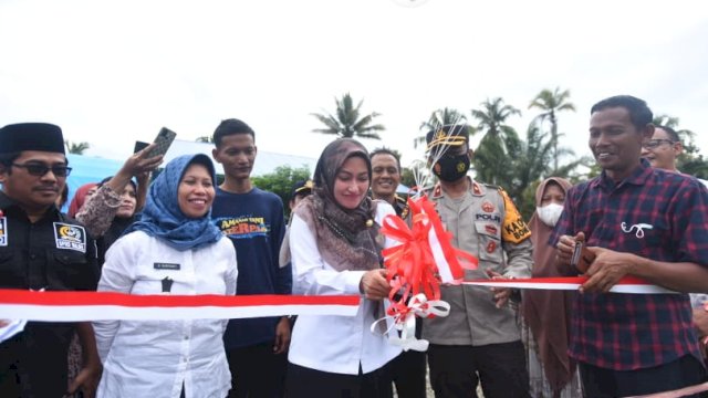 BUpati Luwu Utara Indah Putri Indriani, di Dampingi Pimpinan Foirkopimda Meresmikan ODestinasi WIsata Tanah Tani Waterpark
