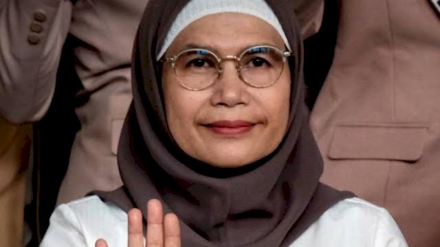 Jokowi Teken Kepres Pemberhentian Lili Pintauli dari KPK