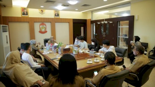 Wakil Wali Kota Makassar Fatmawati Rusdi menerima kunjungan kehormatan dari CEO Entomo Ki Hwan Park, di Ruang Rapat Wakil Wali Kota Lantai 11, Gedung Balai Kota Makassar, Selasa (2/8).