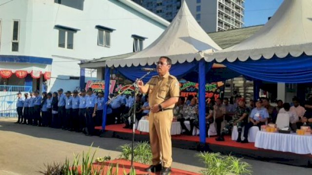 Sekretaris Daerah (Sekda) Makassar M Ansar memimpin upacara [perayaan ulang tahun Perusahaan Umum Daerah Air Minum (PDAM) Makassar, Senin 8 AGustus 2022