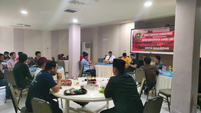 Puluhan Alumni Milenial Unhas Kumpul di Rujab Ketua DPRD Rudianto, Bahas Pembentukan IKA Unhas Makassar