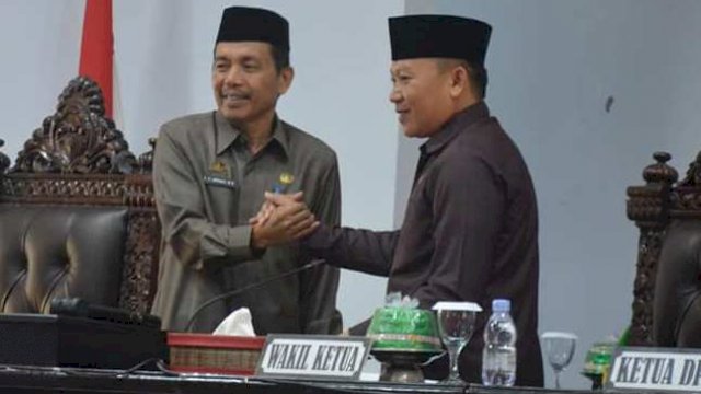 Pemda Luwu Utara Serahkan KUA-PPAS APBD 2023 ke DPRD