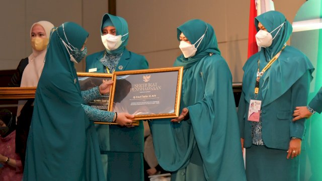 Peringatan HKG PKK Provinsi Sulsel Bertabur Bantuan dan Penghargaan