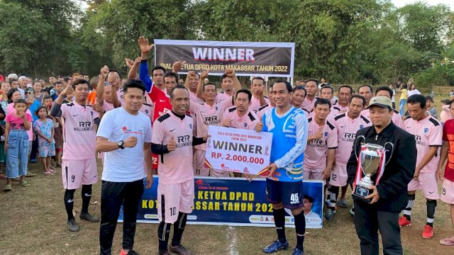 Tutup Turnamen Sepak Bola Piala DPRD Makassar, Rudianto Lallo Bilang Begini