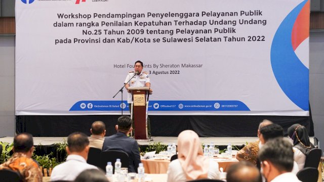Sekertaris Daerah Provinsi Sulsel, Abdul Hayat Gani, membuka Workshop Pendampingan Penyelenggaraan Pelayanan Publik dalam rangka Penilaian Kepatuhan Terhadap Undang-undang Nomor 25 Tahun 2009 tentang Pelayanan Publik