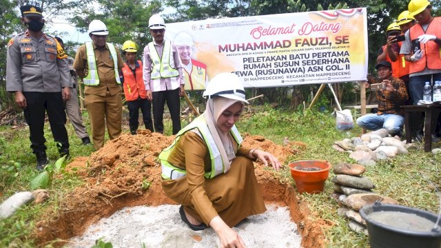 Pemerintah Kabupaten Luwu Utara akan segera memiliki Rumah susun sederhana sewa (Rusunawa), hal itu ditandai dengan dilakukannya peletakan batu pertama oleh Anggota Komisi V DPR RI Muhammad Fauzi bersama dengan Bupati Luwu Utara Indah Putri Indriani, Kepala Balai Pelaksana Penyediaan Perumahan Wilayah Sulawesi III, Iskandar Ismail, Senin 09/08/2022.