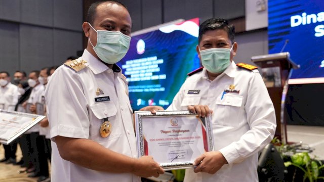 Dinas Komunikasi Informatika Statistik dan Persandian (Diskominfo-SP) Provinsi Sulawesi Selatan (Prov. Sulsel) menjadi salah satu peraih piagam penghargaan pada Gelar Pengawasan Daerah (Larwasda) Provinsi Sulawesi Selatan Tahun 2022 