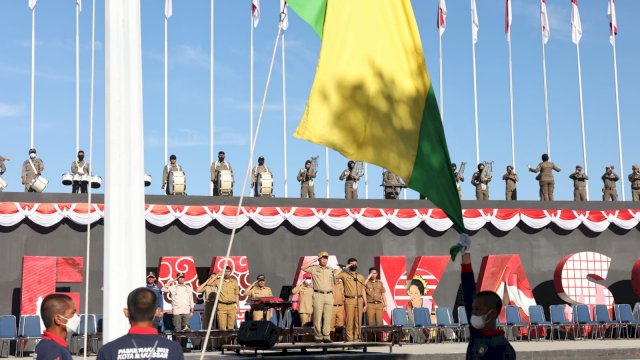 Perayaan Kemerdekaan Republik Indonesia di Kota Makassar akan dipusatkan di Anjungan Pantai Losari pada 17 Agustus 2022 mendatang. Sejumlah persiapan kini tengah dilakukan menyambut hari lahir Bangsa Indonesia ke 77 tahun.