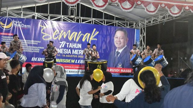Ada ribuan warga khususnya dari Kabupaten Pinrang sejak tanggal 14 hingga hari ini 16 Agustus 2022 memadati Rumah Aspirasi Rusdi Masse (RMS) di Kabupaten Pinrang.