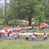 Meriahkan HUT RI, Pemuda Ulu Ere Bawa Bendera Sepanjang 77 Meter