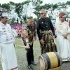 Apresiasi Magical Toraja 2022, Bupati Luwu Serahkan Keris Sapukala Kepada Ketum PMTI