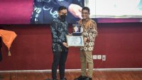 Dirut PDAM Raih Penghargaan Sebagai Tokoh Inovatif