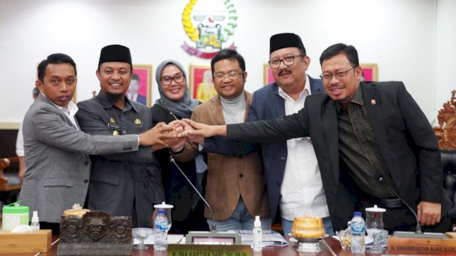 Gubernur-Ketua DPRD Sulsel Tandatangani Nota Kesepakatan Perubahan KUA-PPAS 2022