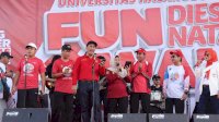 Rudianto Lallo Meriahkan Fun Walk Dies Natalis Unhas Ke-66