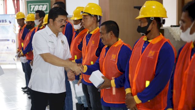 M Aras Isi Pembekalan dan Uji Sertifikasi 200 Tenaga Konstruksi Wilayah VI Makassar, Kabupaten Soppeng.