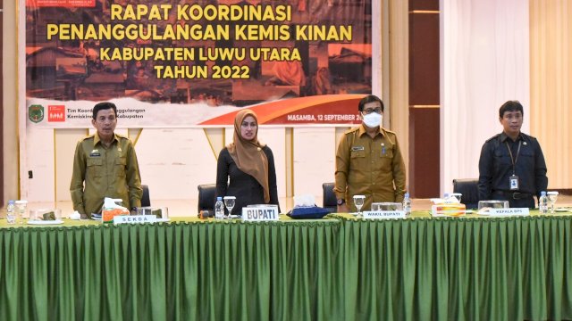 Bupati Lutra Pimpin Rakor Penanggulangan Kemiskinan