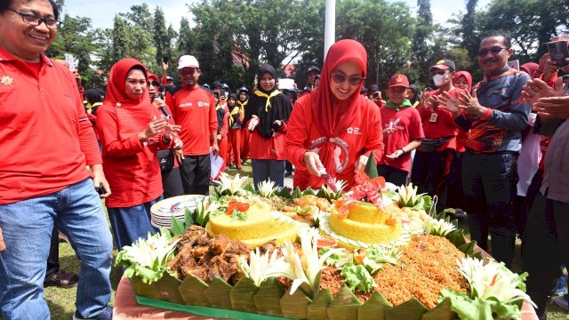 Hadiri Perayaan Hut PMI ke 77, Ini Pesan Bupati Lutra