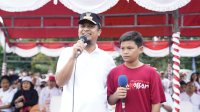 Beri Tabungan Ke Pelajar Yatim Piatu Toraja, Gubernur: semangat sekolah