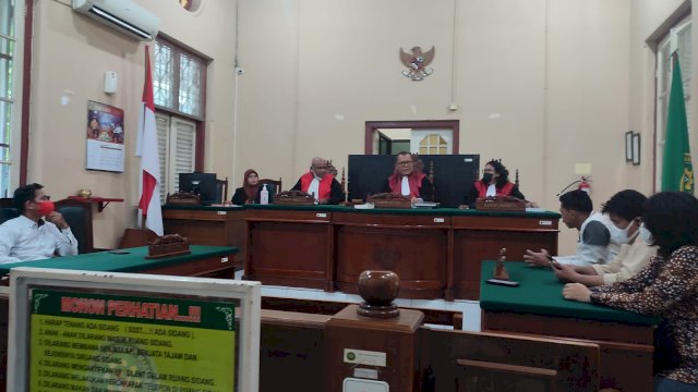 Suasana SIdang Sengketa Media Di PN Makassar 
