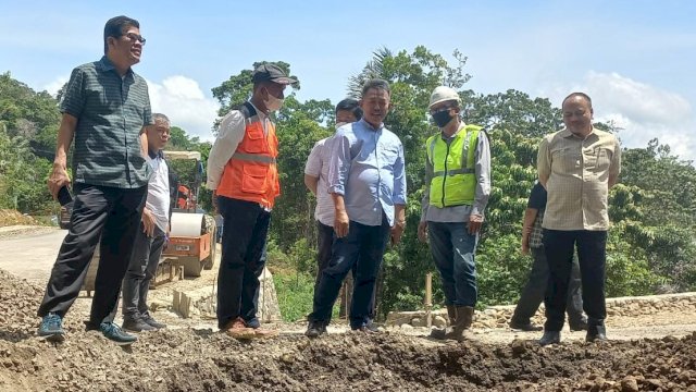 Komisi D DPRD Sulsel Meninjau Progres Pembangunan  Sejumlah Proyek Infrastruktur  