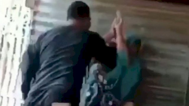 Aniaya Emak-emak Polisi Berpangkat Aipda di Pinrang di Tahan Propam&nbsp;