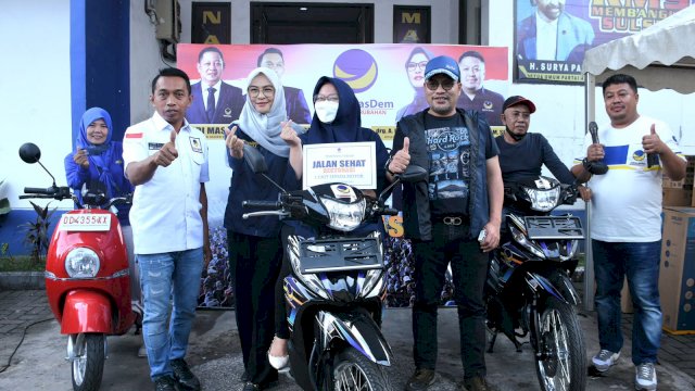 Senyum Bahagia Warga Makassar Dapat Hadiah Mobil dan Rumah dari NasDem Sulsel