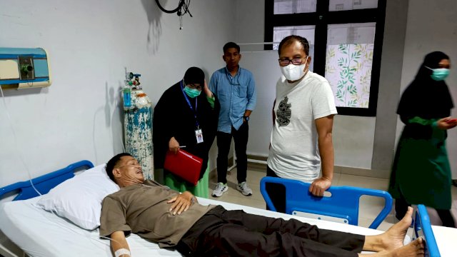 Danny Pomanto, Jenguk Patwal Burhanuddin di RSUD Daya