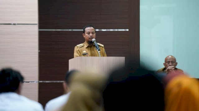 Dukung Arahan Presiden Jokowi, Andi Sudirman Sulaiman Gunakan Mobil Listrik