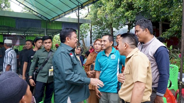 Azikin Solthan Ajak Petani Bantaeng Gunakan Pupuk Organik