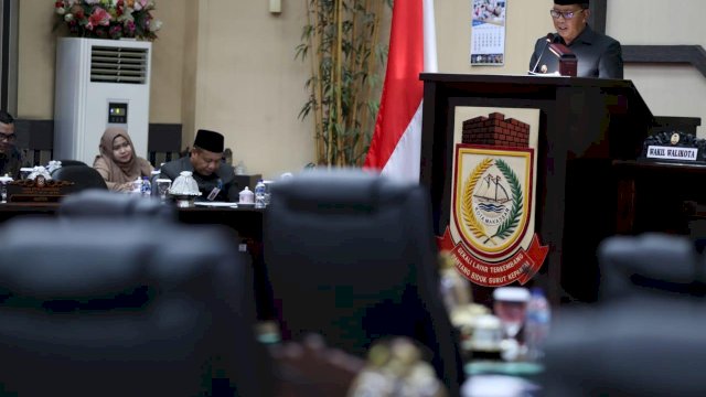 Wali Kota Makassar, Moh. Ramdhan &lsquo;Danny&rsquo; Pomanto mengapresiasi DPRD Kota Makassar yang telah menunjukkan komitmen dan dukungan terhadap Rencana Induk Pembangunan Kepariwisataan (RIPPAR) Kota Makassar.