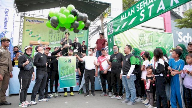 Wali Kota Danny Lepas Jalan Sehat Milad ke &ndash; 56 KAHMI Wilayah Sulsel