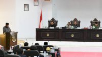 Dihadiri Wakil Bupati Lutra, DPRD Sahkan APBD P 2022