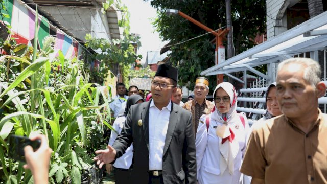 Walikota Makasasar, Mohammad Ramdhan Danny Pomanto Saat meninjau Lorong Wisata 