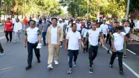 Diikuti Prajurit TNI-Polri dan Masyarakat, Andi Sudirman dan Pangdam XIV Hasanuddin Gerak Jalan Santai 5 Km