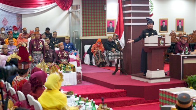 Gubernur Sulsel Andi Sudirman Sulaiman 
