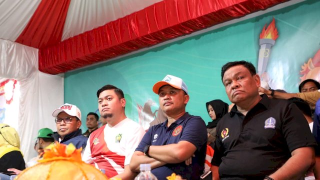 Bupati Bantaeng, DR Ilham Azikin menghadiri opening ceremony Pekan Olahraga Provinsi (Porprov) Sulsel di Sinjai, Sabtu 22 Oktober 2022. 
