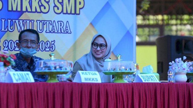 Pengurus Musyawarah Kerja Kepala Sekolah (MKKS) tingkat Sekolah Menengah Pertama (SMP) Kabupaten Luwu Utara periode 2022 - 2025, Resmi Di lantik Oleh Bupati Luwu Utara, Senin 24/10/2022.