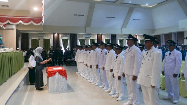 Lantik 22 Kades Indah Ingatkan Jabatan Adalah Amanah Rakyat yang Harus Di jaga