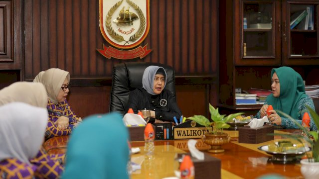Indira Yusuf Ismail Lepas Tim Jambore TP PKK Kota Makassar