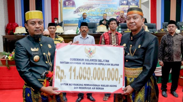 Tahun Lalu Selayar Dapat Kucuran Rp 8 Miliar, Kini Gubernur Sulsel Beri Bantuan Keuangan Rp 11 Miliar