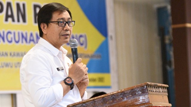 Wakil Bupati Kabupaten Luwu Utara, Suaib Mansyur membuka kegiatan sosialisasi penerapan PBG (Persetujuan Bangunan Gedung) Dinas Pekerjaan Umum Tata Ruang Perumahan Kawasan Permukiman dan Pertanahan Kab. Luwu Utara&nbsp;