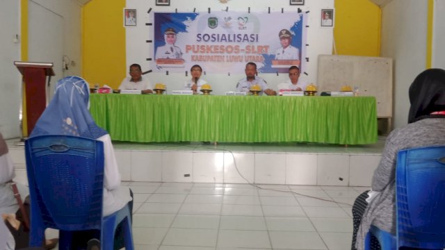 Wakil Bupati Kabupaten Luwu Utara, Suaib Mansur membuka kegiatan sosialisasi Puskesos- SLRT, yang dihadiri perwakilan Puskesos-SLRT dari 173 desa se Kabupaten Lutra