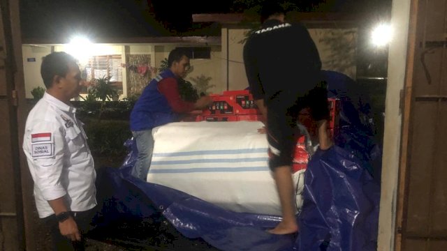 Gubernur Sulawesi Selatan, Andi Sudirman Sulaiman sejak semalam menginstruksikan tim dari Provinsi Sulsel untuk mengatasi terputus totalnya perbatasan Tinggi Moncong - Parangloe akibat tanah longsor, Rabu, 16 November 2022.